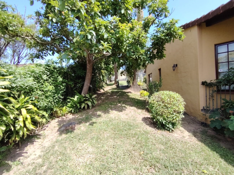 3 Bedroom Property for Sale in Umtentweni KwaZulu-Natal