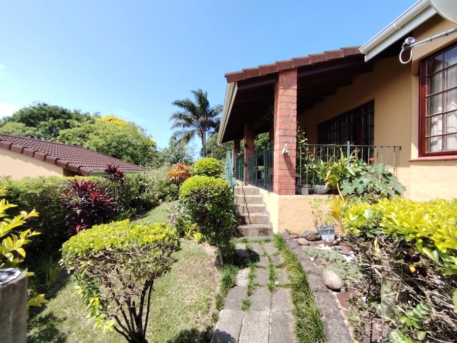 3 Bedroom Property for Sale in Umtentweni KwaZulu-Natal
