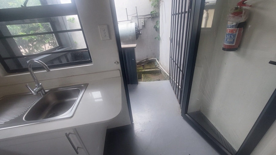 To Let 1 Bedroom Property for Rent in Musgrave KwaZulu-Natal