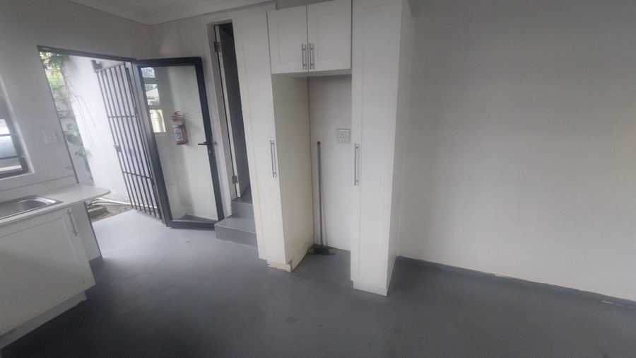 To Let 1 Bedroom Property for Rent in Musgrave KwaZulu-Natal