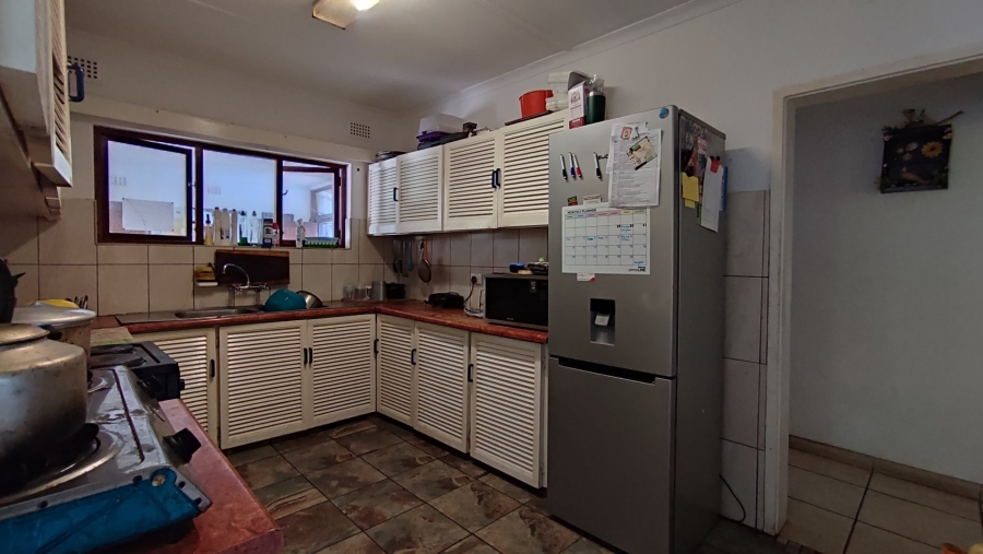 4 Bedroom Property for Sale in Sea Park KwaZulu-Natal