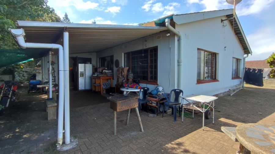 4 Bedroom Property for Sale in Sea Park KwaZulu-Natal