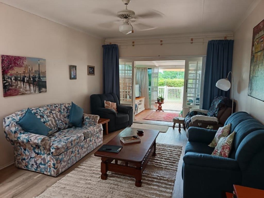 3 Bedroom Property for Sale in Umtentweni KwaZulu-Natal