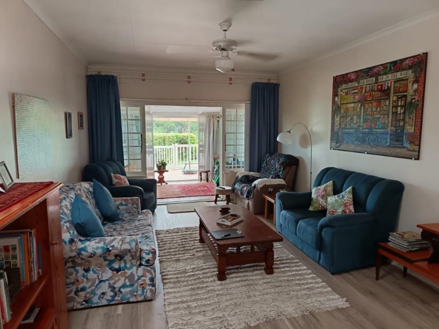 3 Bedroom Property for Sale in Umtentweni KwaZulu-Natal