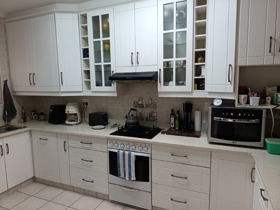 3 Bedroom Property for Sale in Umtentweni KwaZulu-Natal