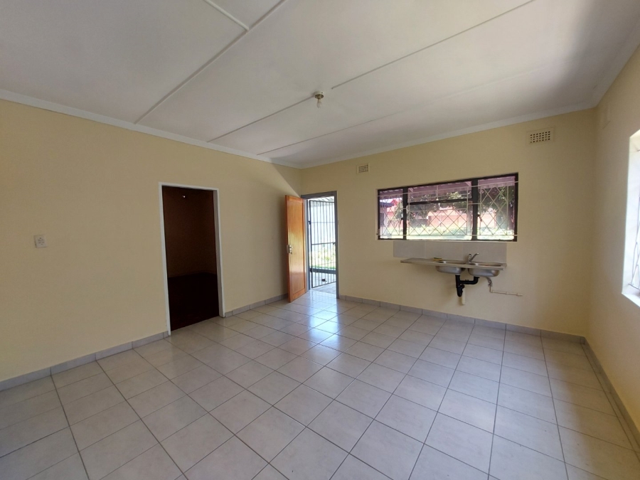 To Let commercial Property for Rent in Stanger KwaZulu-Natal