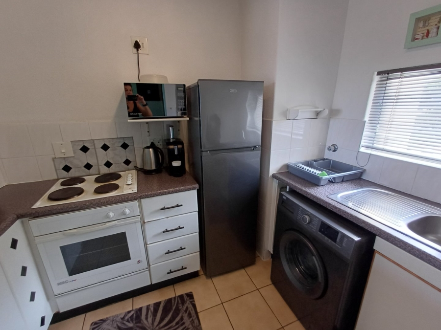 2 Bedroom Property for Sale in Uvongo Beach KwaZulu-Natal