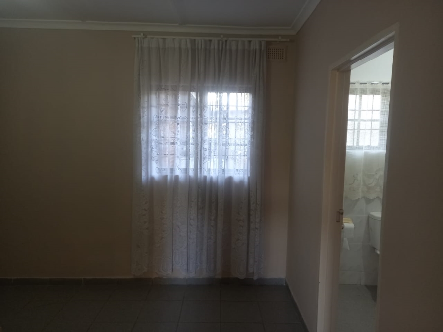 To Let 1 Bedroom Property for Rent in Camperdown KwaZulu-Natal