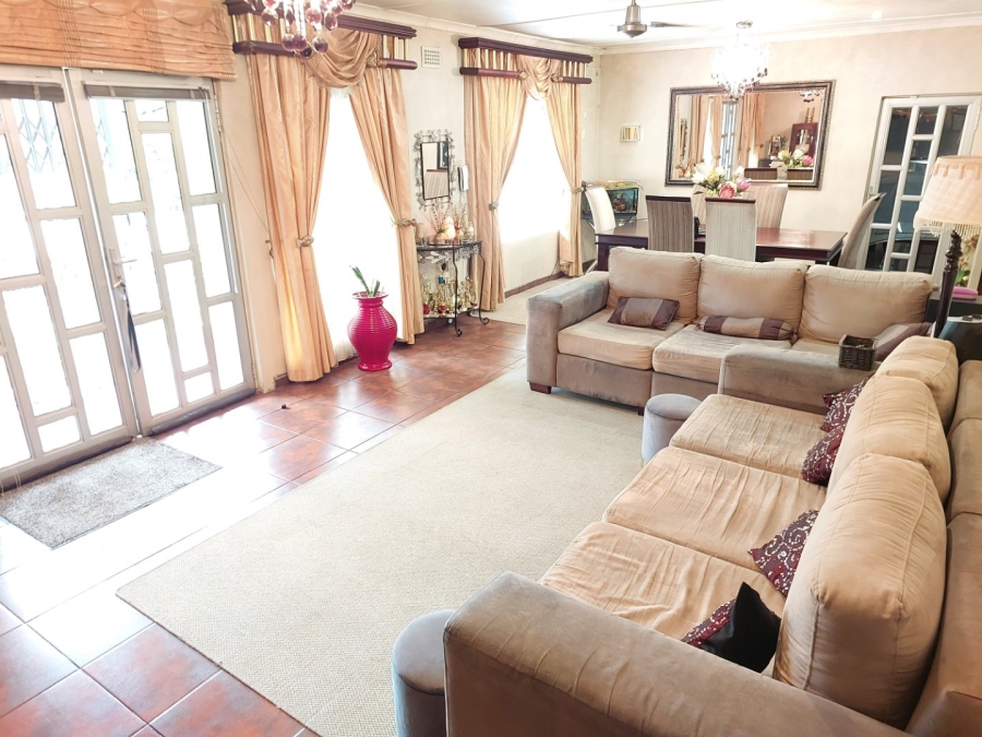 3 Bedroom Property for Sale in Parkside KwaZulu-Natal