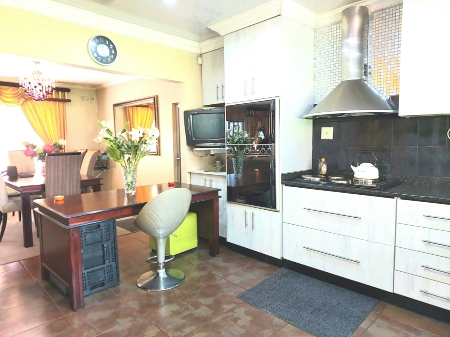 3 Bedroom Property for Sale in Parkside KwaZulu-Natal