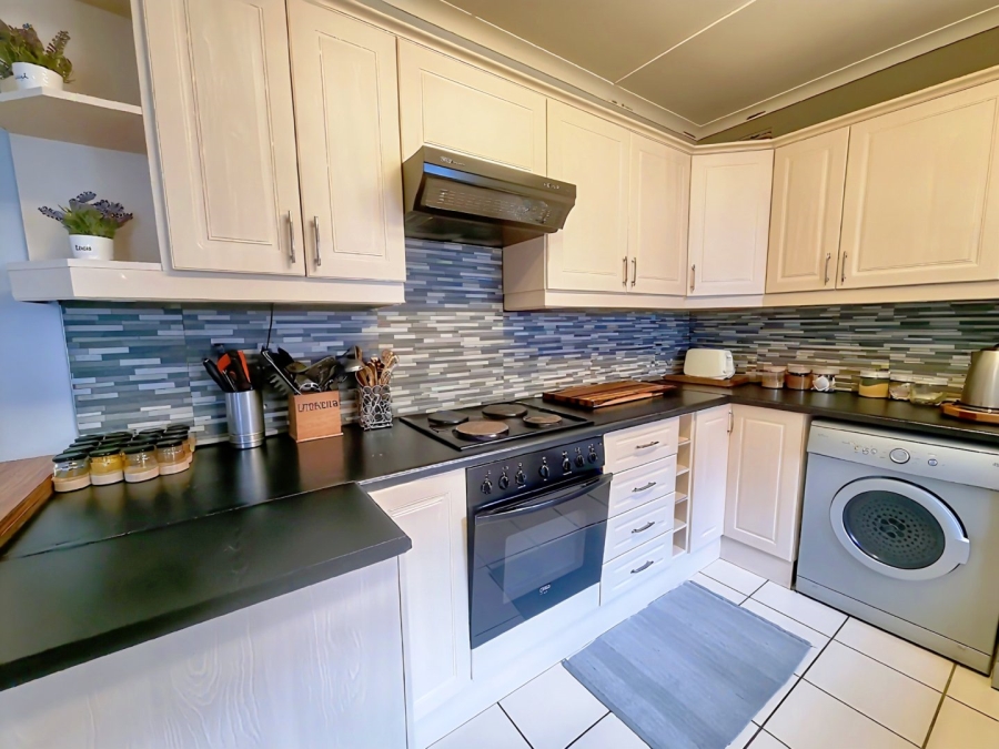 To Let 3 Bedroom Property for Rent in Doonside KwaZulu-Natal