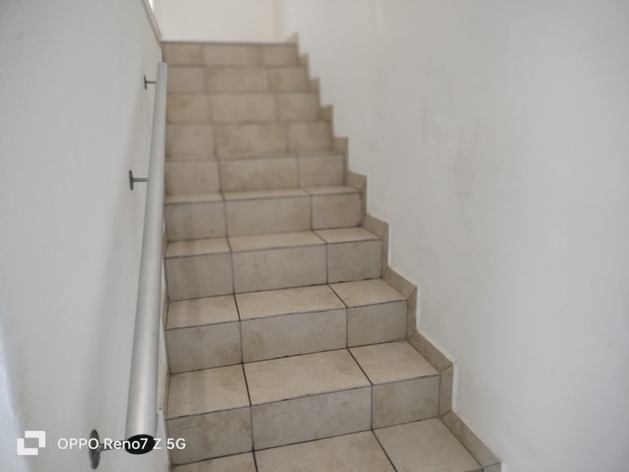 1 Bedroom Property for Sale in Uvongo KwaZulu-Natal