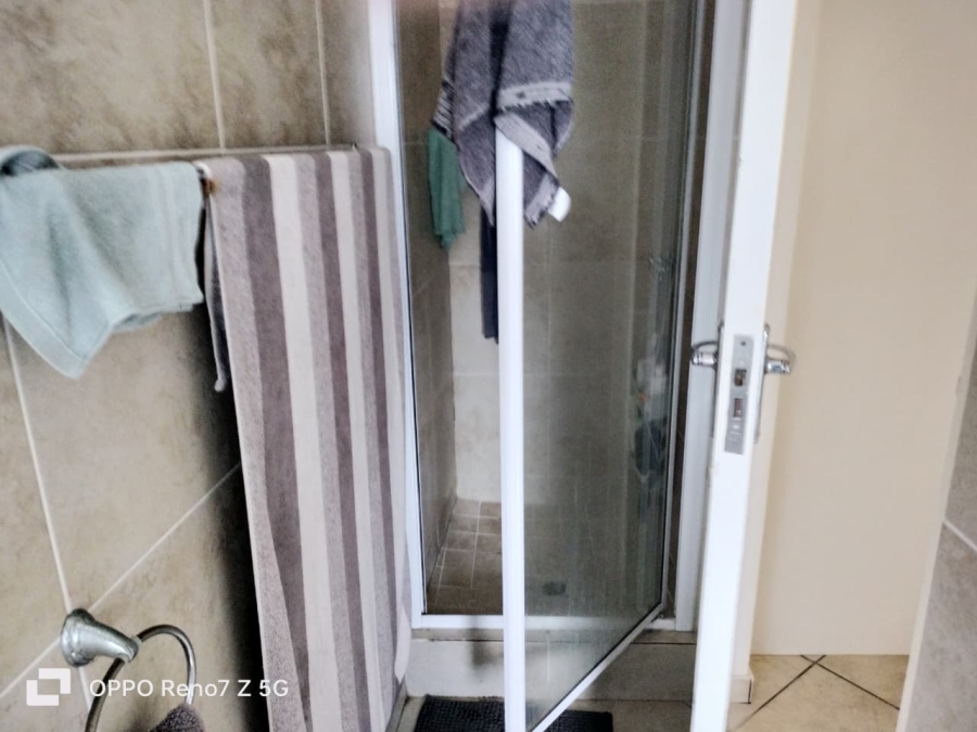 1 Bedroom Property for Sale in Uvongo KwaZulu-Natal