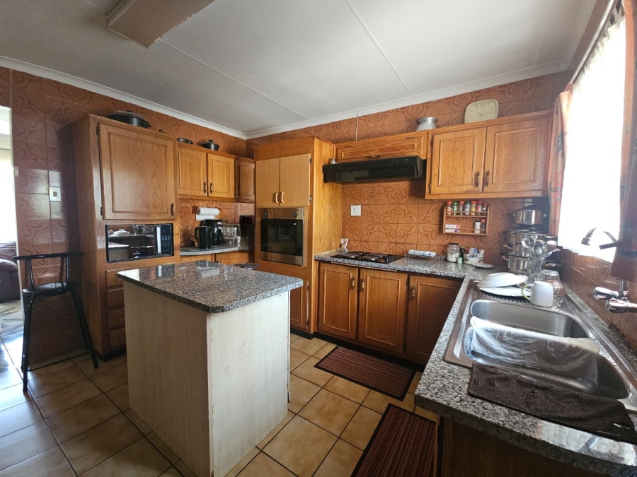 3 Bedroom Property for Sale in Sunset View KwaZulu-Natal