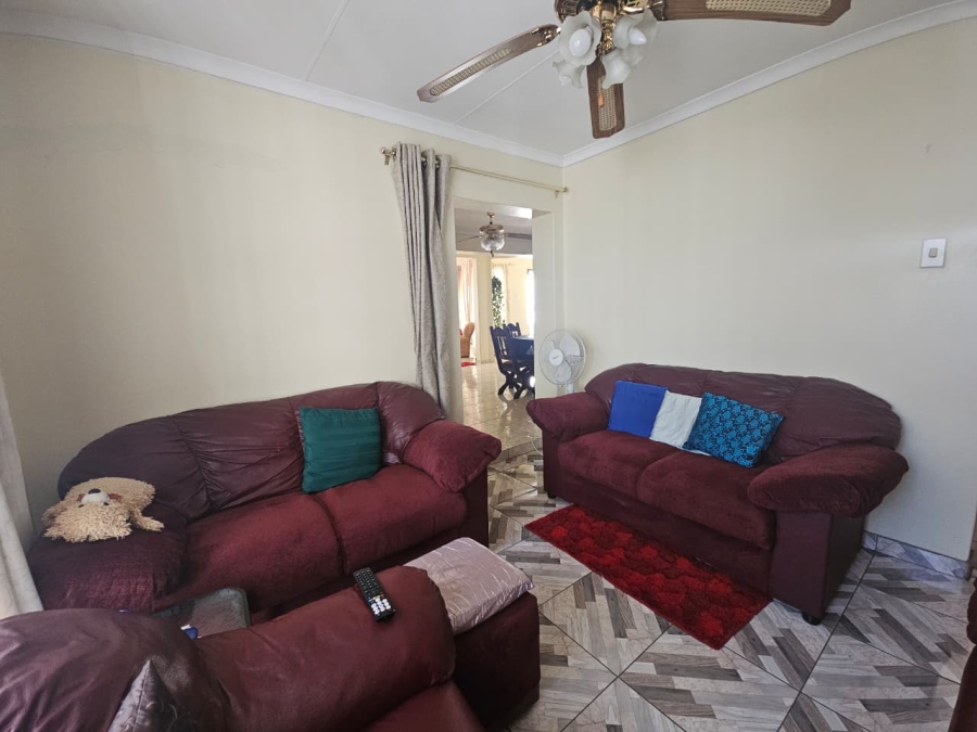 3 Bedroom Property for Sale in Sunset View KwaZulu-Natal