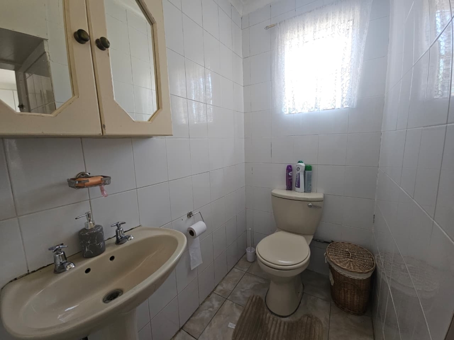 3 Bedroom Property for Sale in Sunset View KwaZulu-Natal