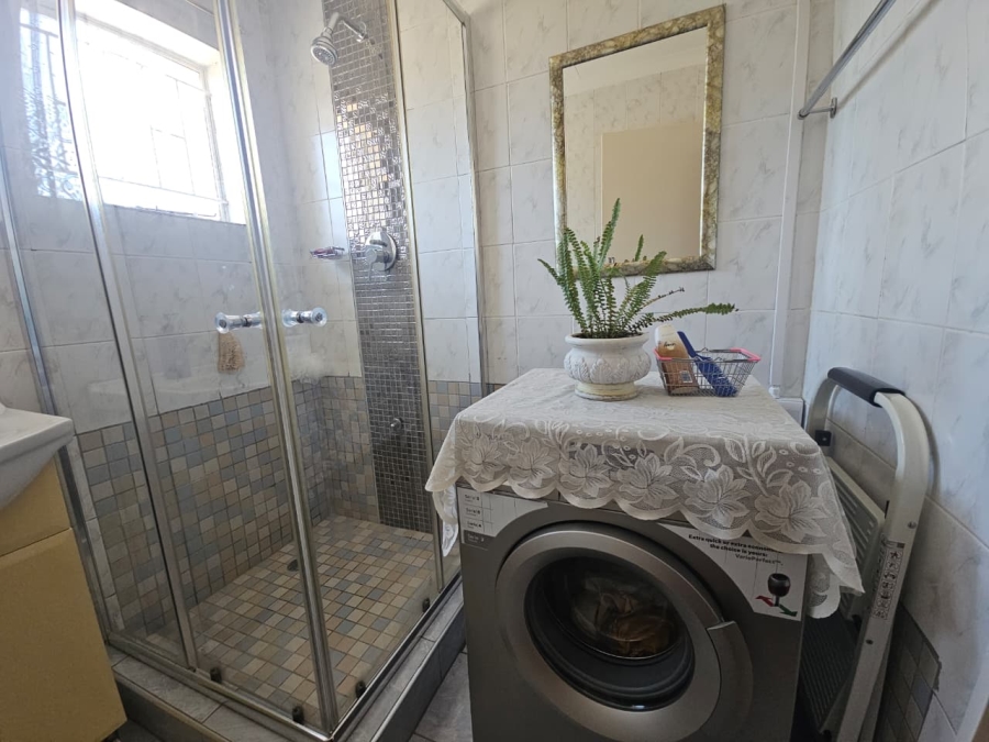 3 Bedroom Property for Sale in Sunset View KwaZulu-Natal