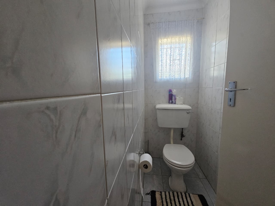 3 Bedroom Property for Sale in Sunset View KwaZulu-Natal