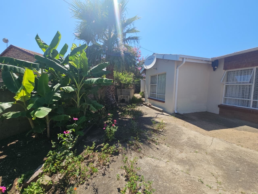 3 Bedroom Property for Sale in Sunset View KwaZulu-Natal