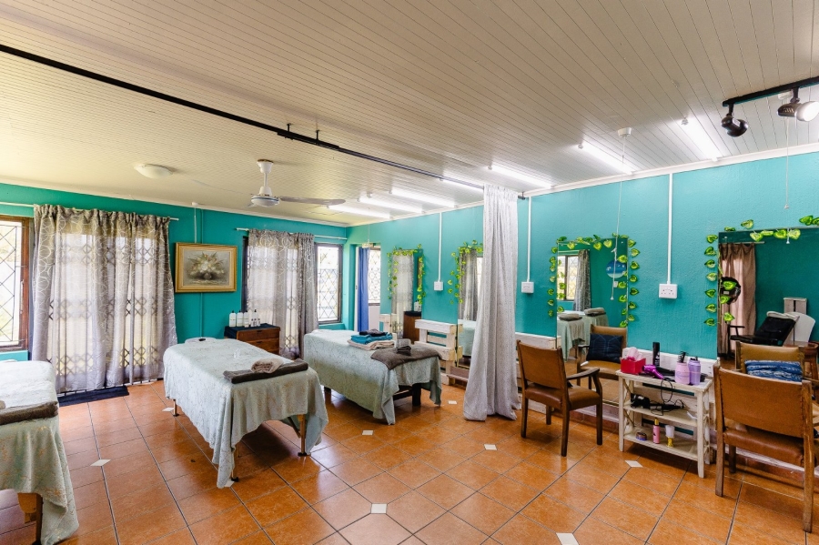 6 Bedroom Property for Sale in Ramsgate KwaZulu-Natal
