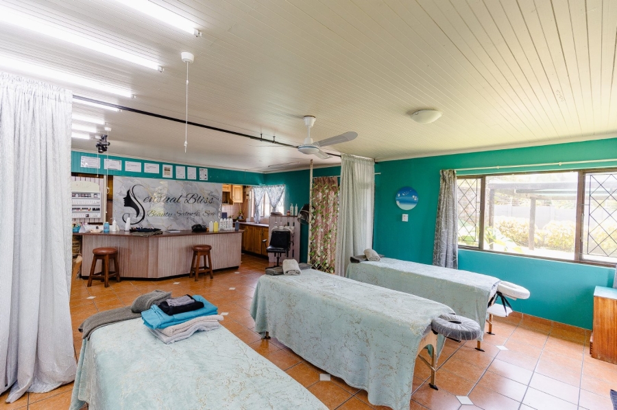 6 Bedroom Property for Sale in Ramsgate KwaZulu-Natal