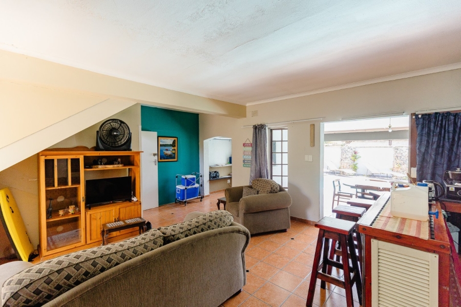 6 Bedroom Property for Sale in Ramsgate KwaZulu-Natal