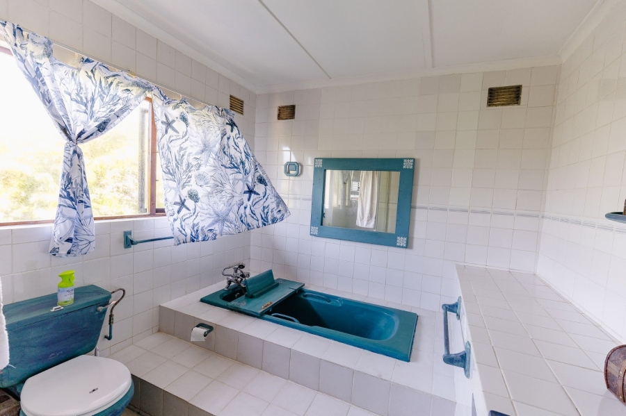 6 Bedroom Property for Sale in Ramsgate KwaZulu-Natal