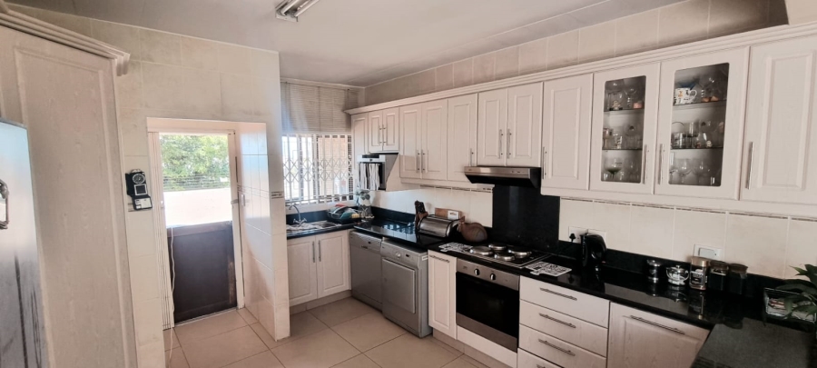 3 Bedroom Property for Sale in Uvongo Beach KwaZulu-Natal