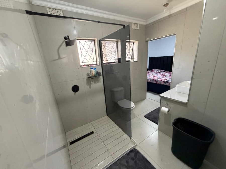 To Let 5 Bedroom Property for Rent in Sherwood KwaZulu-Natal