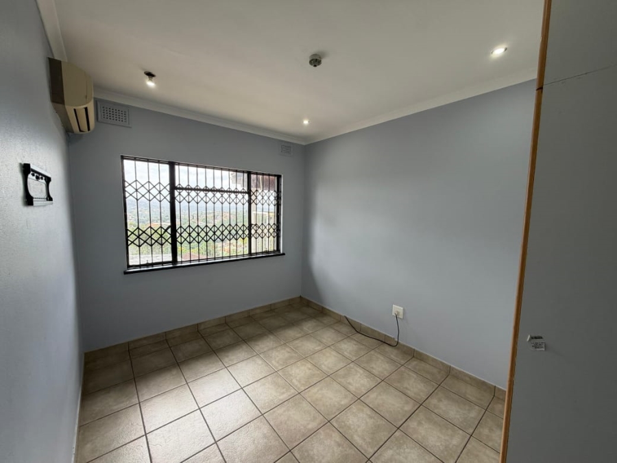 To Let 5 Bedroom Property for Rent in Sherwood KwaZulu-Natal