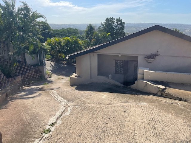 To Let 5 Bedroom Property for Rent in Sherwood KwaZulu-Natal