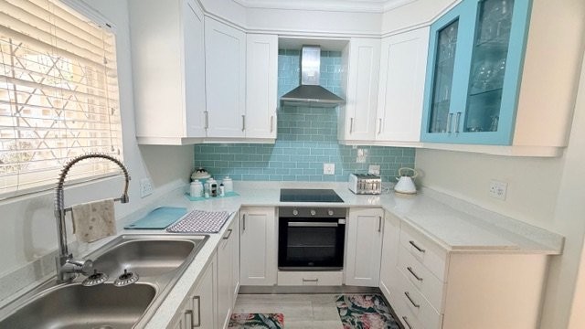 3 Bedroom Property for Sale in Uvongo KwaZulu-Natal