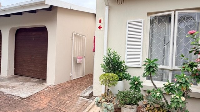 3 Bedroom Property for Sale in Uvongo KwaZulu-Natal