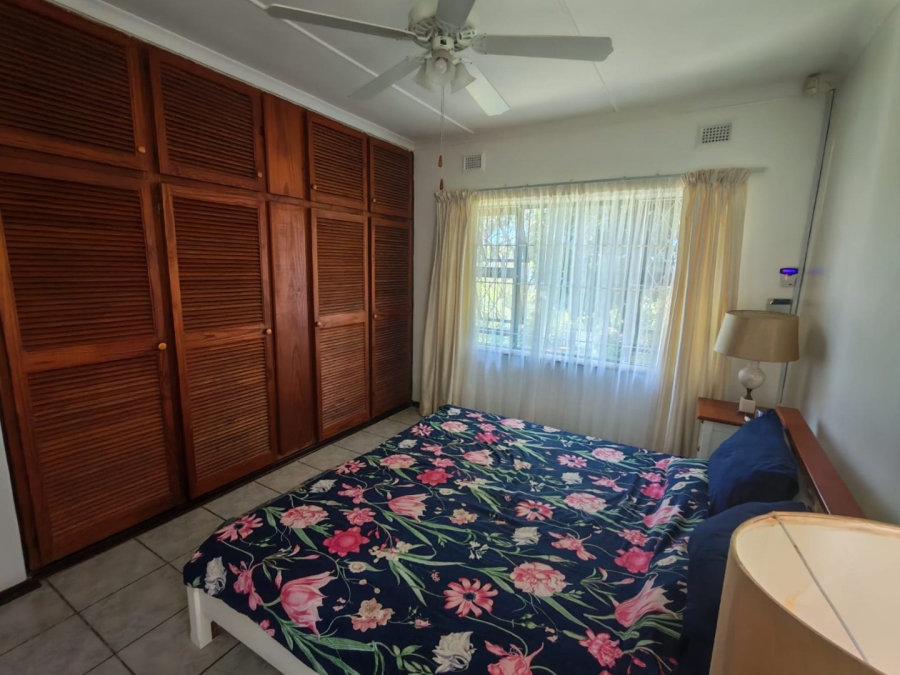 4 Bedroom Property for Sale in Hibberdene KwaZulu-Natal