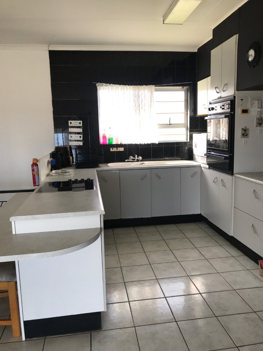 3 Bedroom Property for Sale in Salmon Bay KwaZulu-Natal