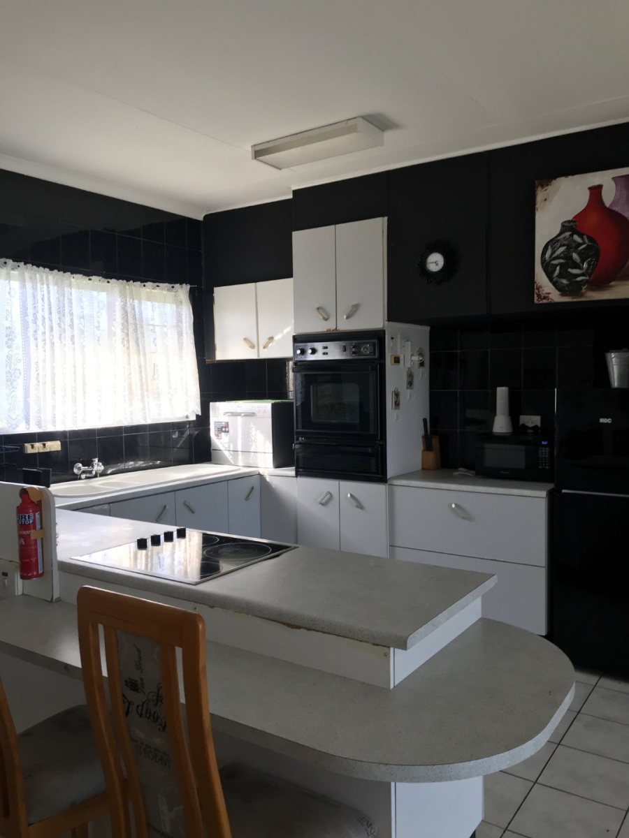 3 Bedroom Property for Sale in Salmon Bay KwaZulu-Natal