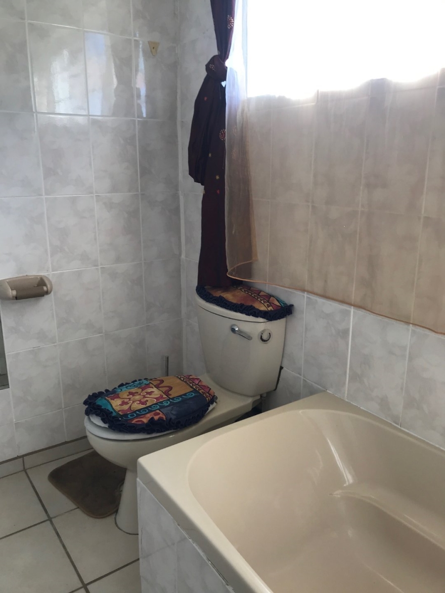 3 Bedroom Property for Sale in Salmon Bay KwaZulu-Natal