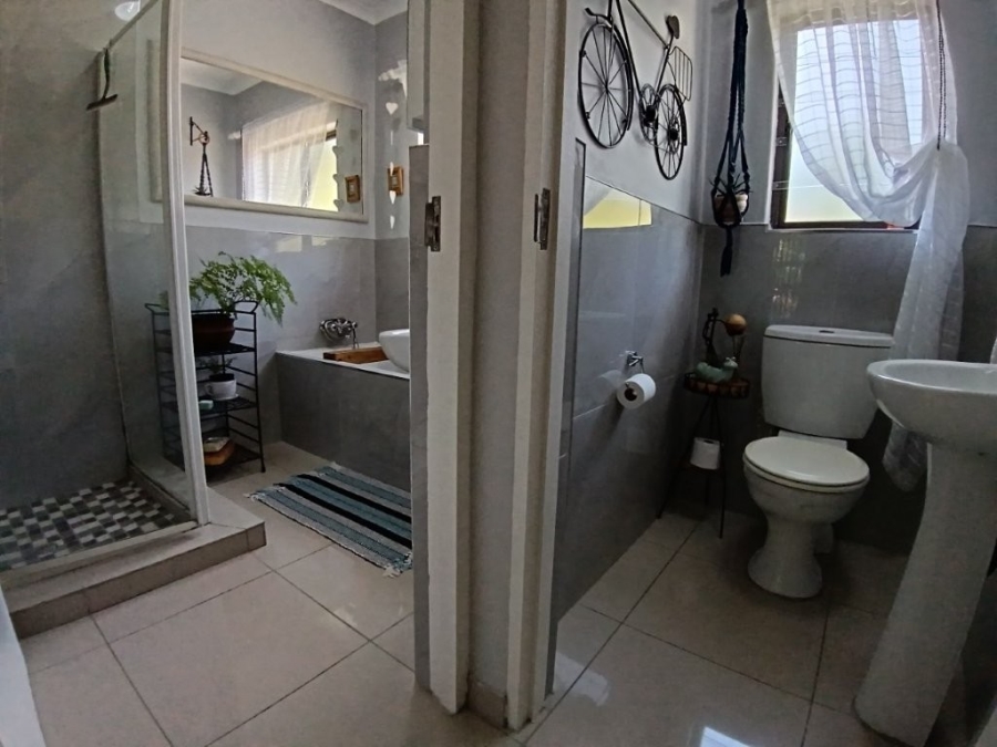 2 Bedroom Property for Sale in Pennington KwaZulu-Natal