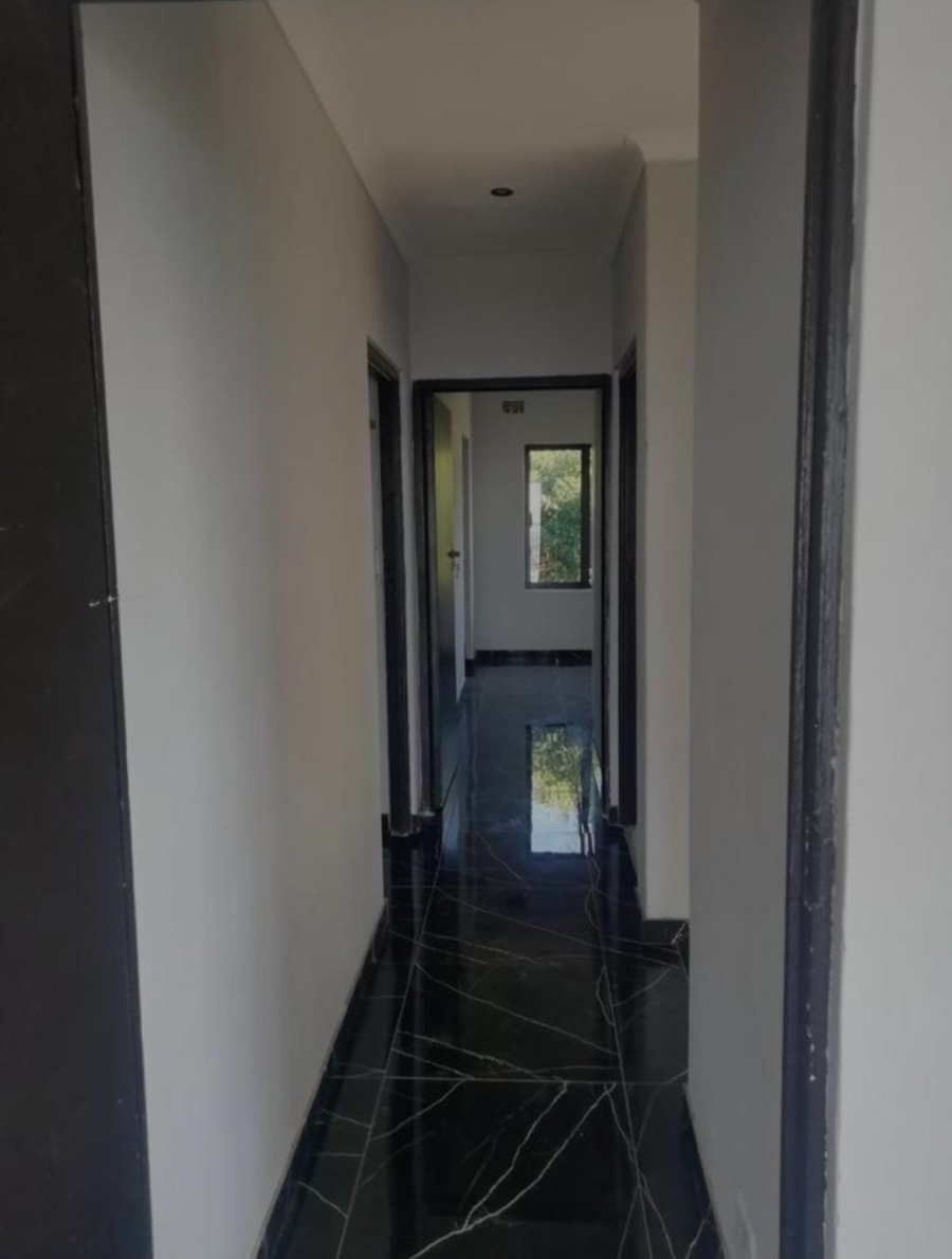 To Let 3 Bedroom Property for Rent in Athlone Park KwaZulu-Natal