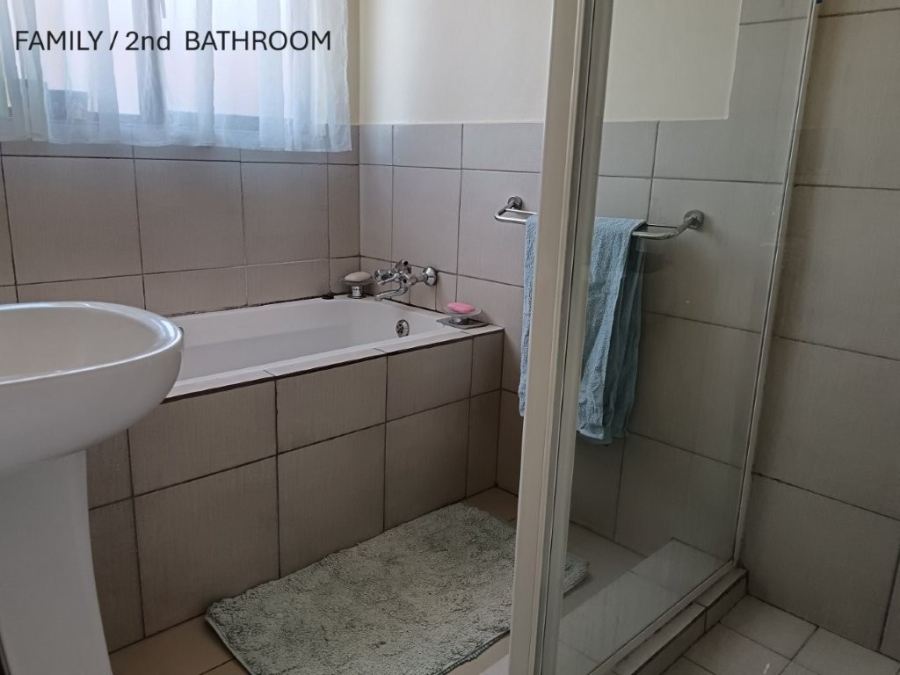 2 Bedroom Property for Sale in Pennington KwaZulu-Natal
