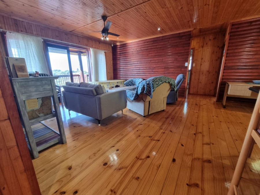 3 Bedroom Property for Sale in Southport KwaZulu-Natal