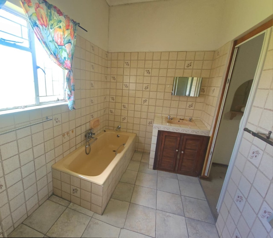 3 Bedroom Property for Sale in Aviary Hill KwaZulu-Natal