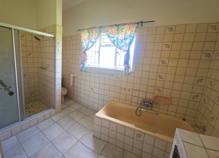 3 Bedroom Property for Sale in Aviary Hill KwaZulu-Natal