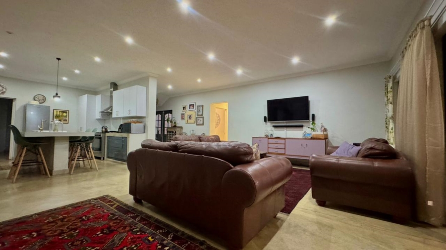 4 Bedroom Property for Sale in Huttenheights KwaZulu-Natal