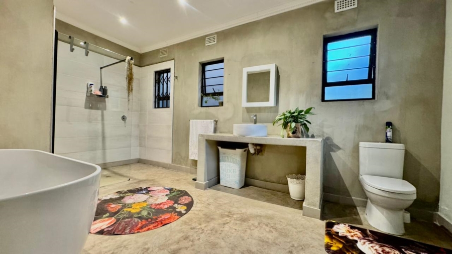 4 Bedroom Property for Sale in Huttenheights KwaZulu-Natal