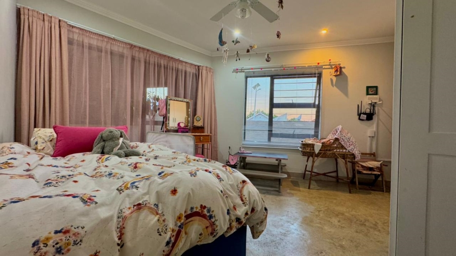 4 Bedroom Property for Sale in Huttenheights KwaZulu-Natal