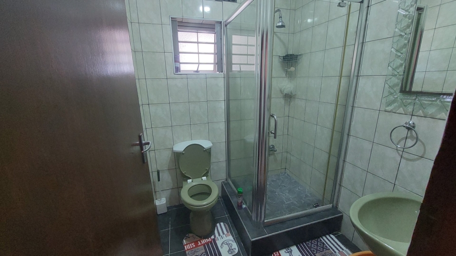 8 Bedroom Property for Sale in Bayview KwaZulu-Natal