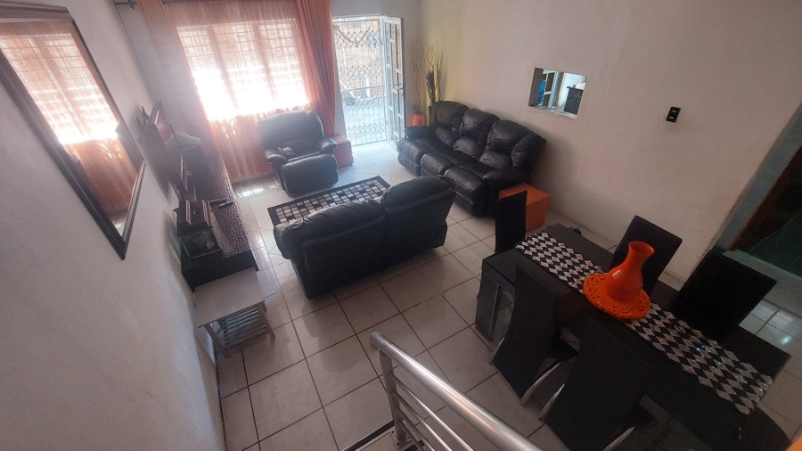 8 Bedroom Property for Sale in Bayview KwaZulu-Natal