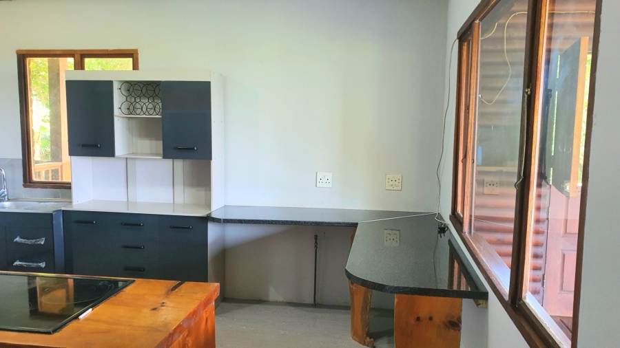 5 Bedroom Property for Sale in Leisure Crest KwaZulu-Natal