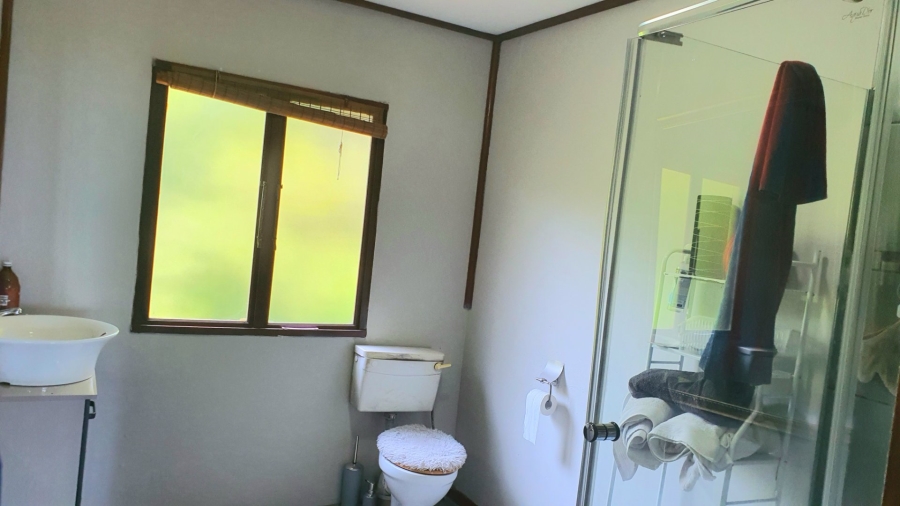 5 Bedroom Property for Sale in Leisure Crest KwaZulu-Natal